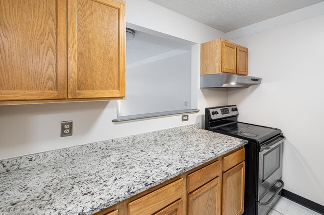 Brookside Apartment Homes in Bristol, CT - Foto de edificio - Interior Photo