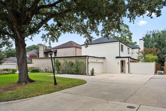 2914 Country Club Blvd in Sugar Land, TX - Building Photo - Building Photo