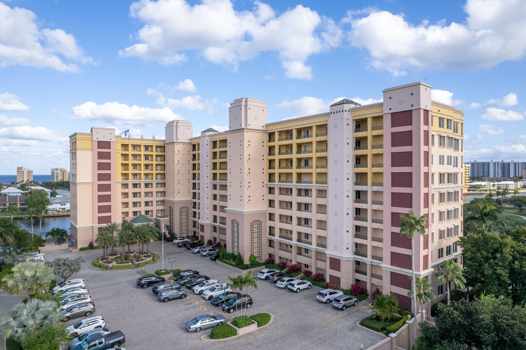 The Pointe at Pompano Beach in Pompano Beach, FL - Building Photo