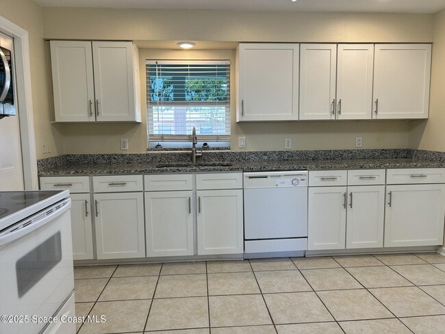 925 Penny Dr in Titusville, FL - Building Photo - Building Photo