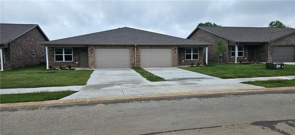 619 NW 68th Ave in Bentonville, AR - Building Photo