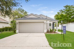 10109 37th Ct E in Parrish, FL - Building Photo