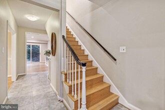 3569 Hamlet Pl in Chevy Chase, MD - Building Photo - Building Photo
