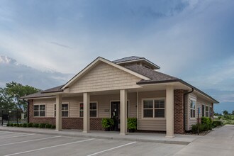 Maplewood Townhouses in West Des Moines, IA - Building Photo - Building Photo