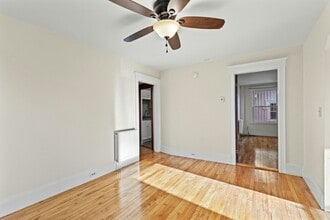 37 Arlington St in Portland, ME - Building Photo - Building Photo