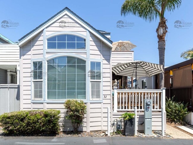 1624 N Coast Hwy 101 in Encinitas, CA - Building Photo - Building Photo