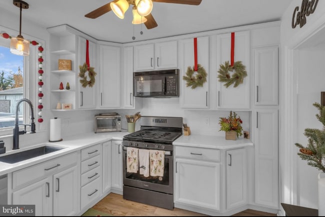 132 S Main St in Dublin, PA - Foto de edificio - Building Photo