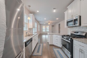 7922 Euphonia Glade Ln in Richmond, TX - Building Photo - Building Photo