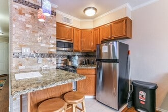 6102 Seawall Blvd, Unit 191 in Galveston, TX - Foto de edificio - Building Photo