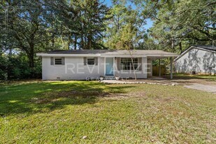 1121 Stevens Ln in Mobile, AL - Building Photo