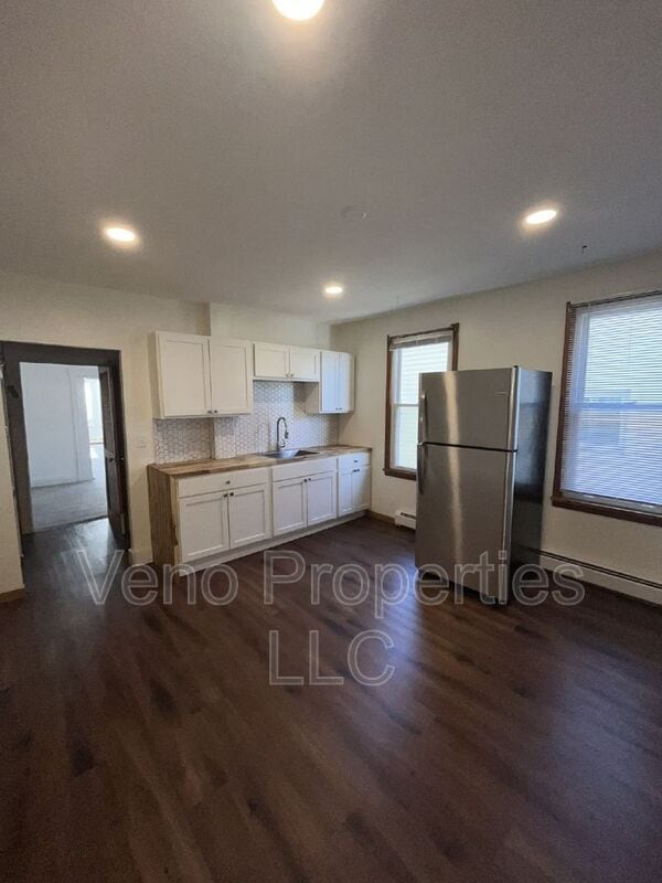 783 4th Ave in Troy, NY - Building Photo - Building Photo