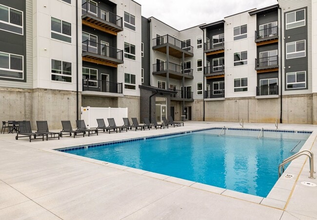 18209 Cary St in Omaha, NE - Building Photo - Building Photo