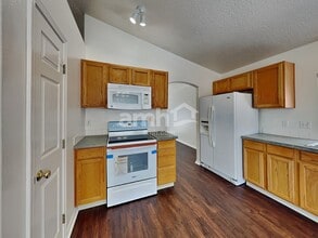 2016 W Sego Prairie St in Kuna, ID - Foto de edificio - Building Photo