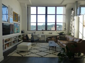 5850 Centre Ave, Unit 507 in Pittsburgh, PA - Building Photo