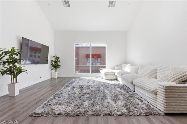 250 Tower St in Las Vegas, NV - Building Photo - Building Photo