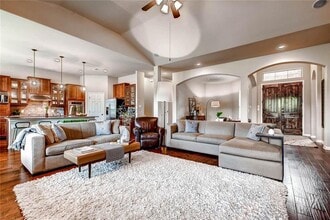 21817 Agarito Ln in Spicewood, TX - Building Photo - Building Photo