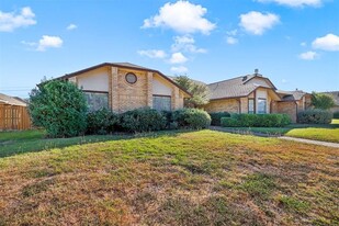 4043 St Christopher Ln in Dallas, TX - Building Photo