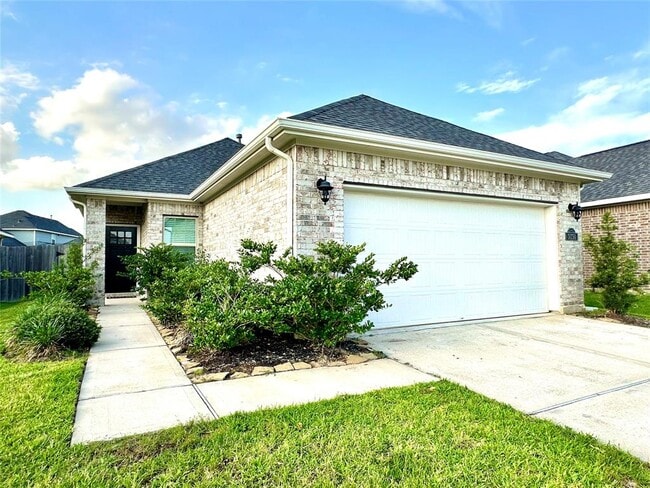 property at 31330 Spotted Saddle Hollow