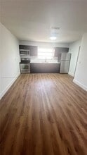 2931 NW 22nd Ct in Miami, FL - Building Photo - Building Photo
