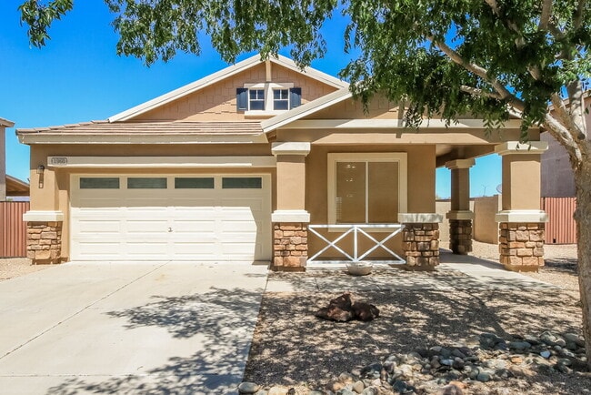 property at 1960 E 36th Ave