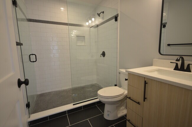 355 Market St, Unit 302 in Boston, MA - Building Photo - Building Photo
