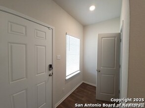 10402 Mcintosh in San Antonio, TX - Building Photo - Building Photo