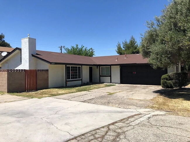 property at 44727 Gadsden Ave