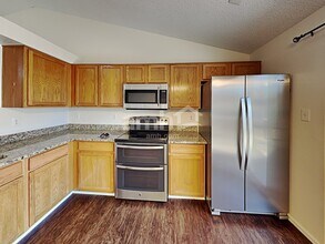 12034 Glencoe St in Thornton, CO - Foto de edificio - Building Photo