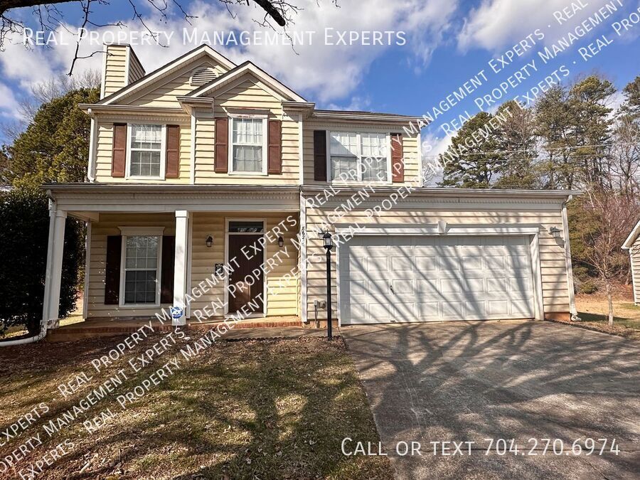 8625 Galena View Dr in Charlotte, NC - Building Photo