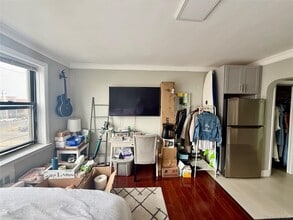 302 E Broadway in Long Beach, NY - Building Photo - Building Photo