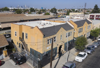 807 43rd St in Los Angeles, CA - Building Photo - Building Photo