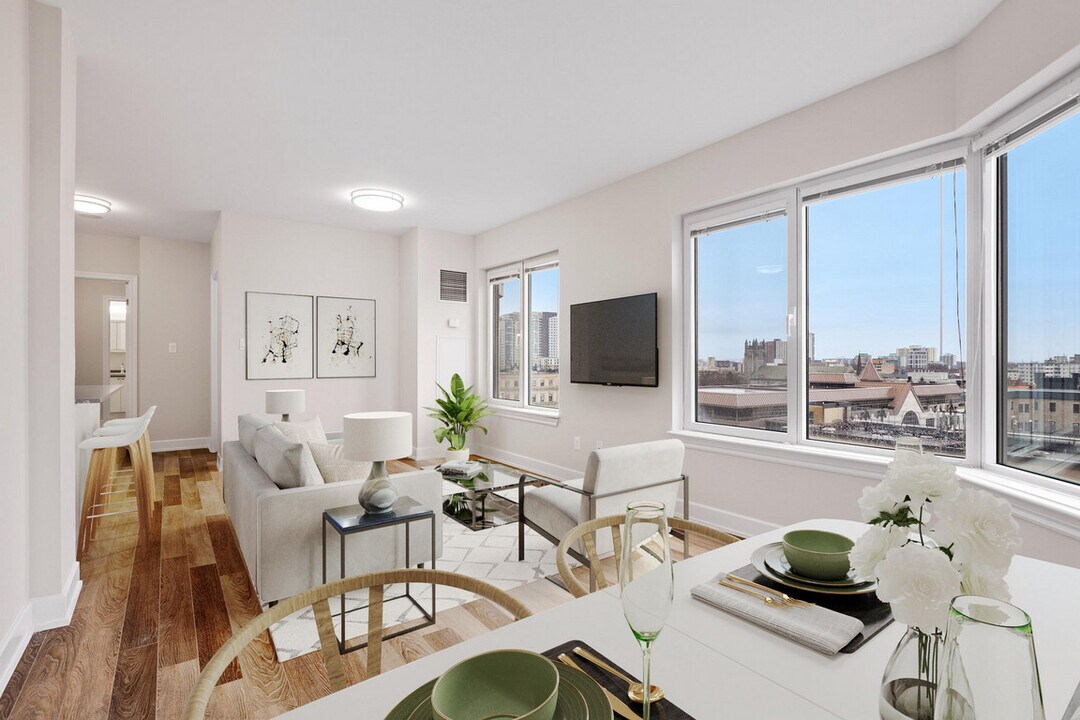 50 Laurier in Ottawa, ON - Building Photo