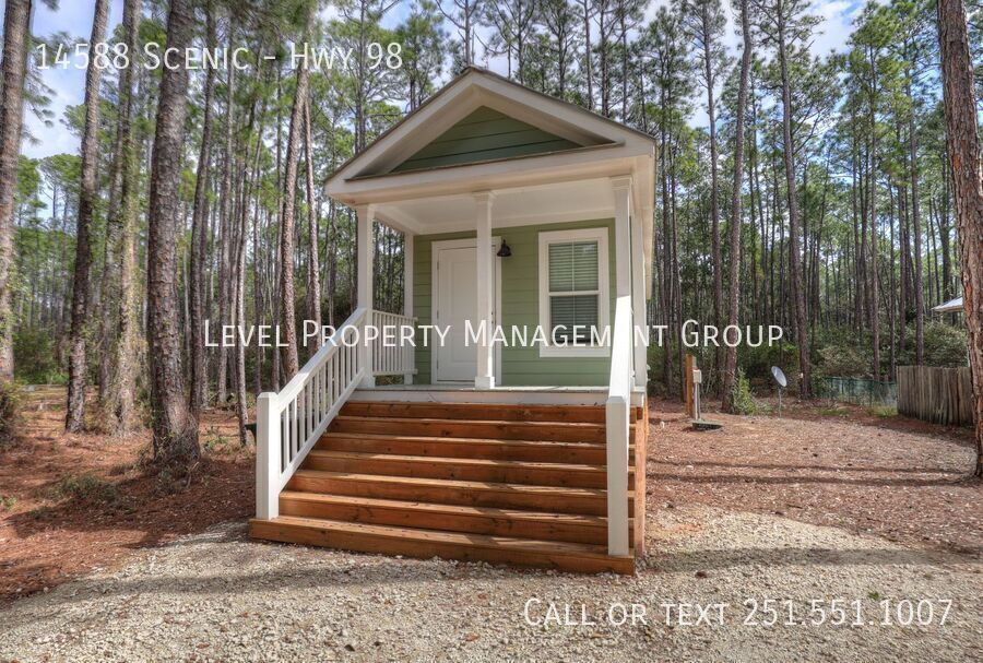 14588 Scenic in Fairhope, AL - Building Photo