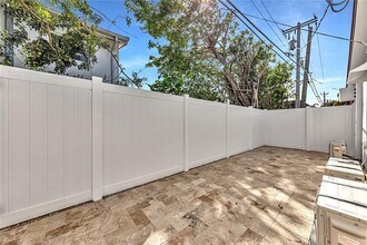 5122 NE 19th Ave, Unit 4 in Fort Lauderdale, FL - Building Photo - Building Photo