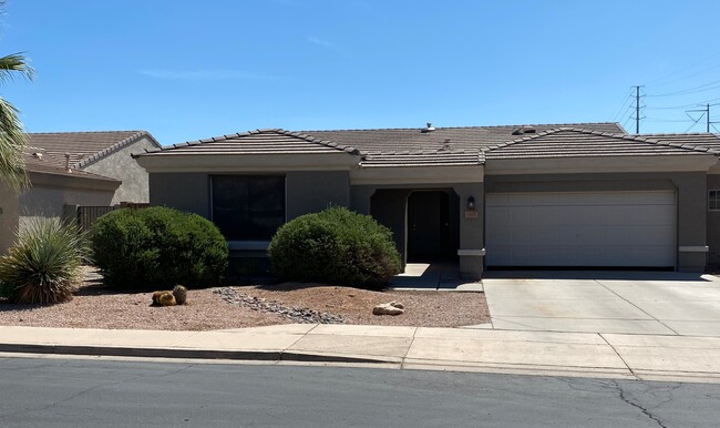 property at 3131 S Chatsworth Cir