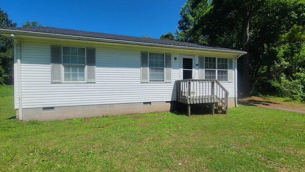 160 Lancaster Creek Dr in Lancaster, VA - Foto de edificio