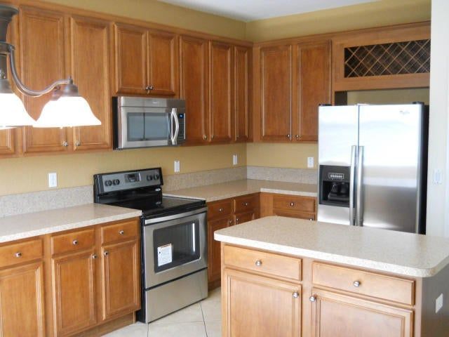 property at 1579 Newhaven Point Ln