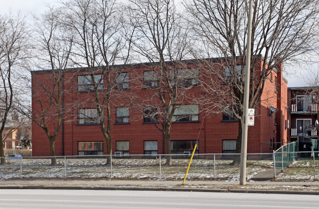 3 Damask Ave in Toronto, ON - Building Photo