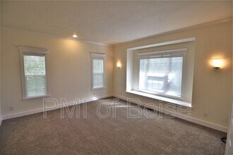 85 S Linder Rd in Eagle, ID - Building Photo - Building Photo