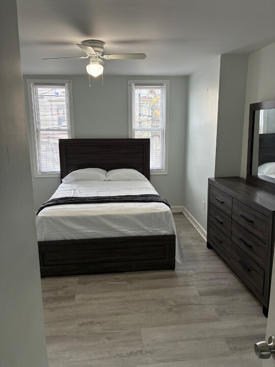 820 N Lakewood Ave in Baltimore, MD - Building Photo