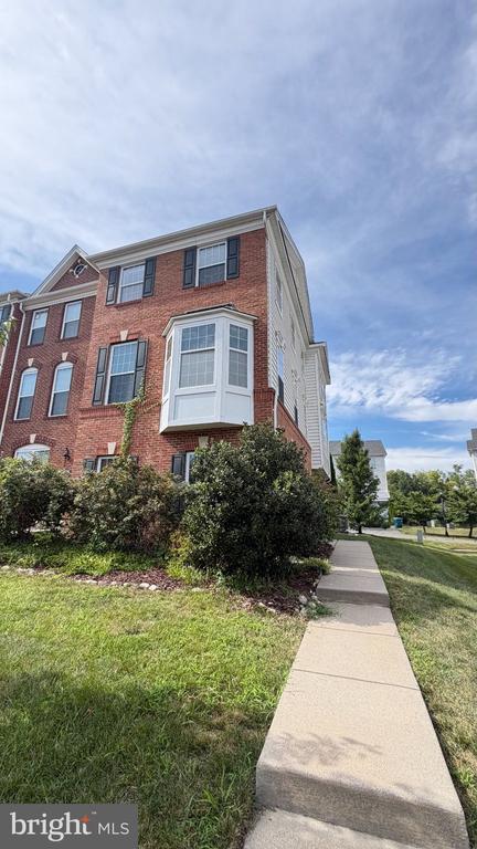 property at 43196 Whelplehill Terrace