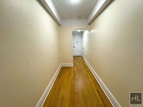 Christopher Street in New York, NY - Foto de edificio - Building Photo