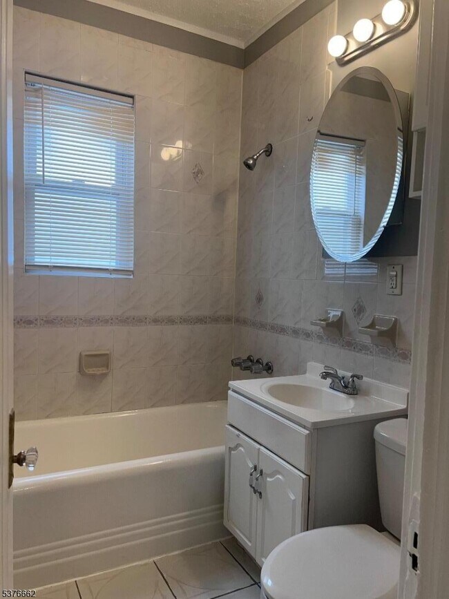90 Norman Rd in Newark, NJ - Building Photo - Building Photo