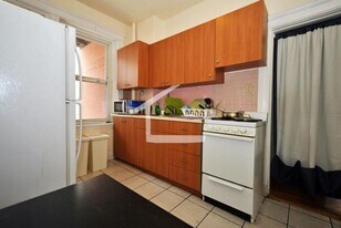 4 Price Rd in Boston, MA - Building Photo