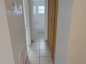 6151 Eaton St, Unit 13 in Hollywood, FL - Building Photo - Building Photo