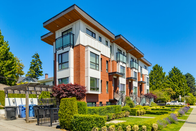 979 70th Av W in Vancouver, BC - Building Photo - Building Photo