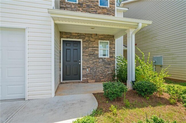 631 Carlton Pointe Dr in Palmetto, GA - Building Photo - Building Photo