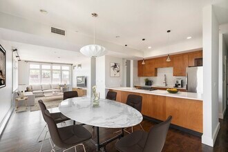 401 Washington St, Unit 3 in Somerville, MA - Foto de edificio - Building Photo