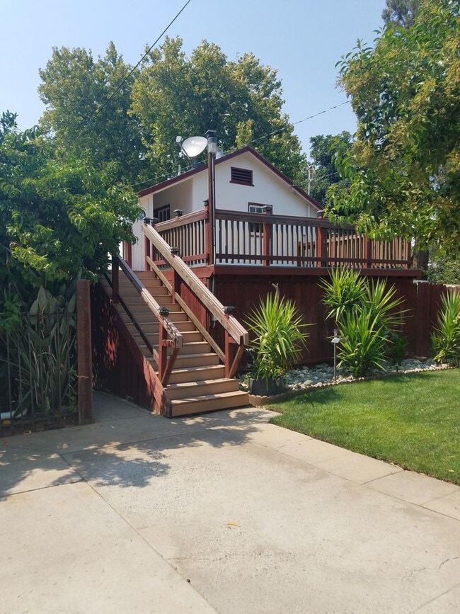 119 Earl Ave