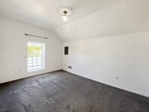 6 Kelly Pl in Stanhope, NJ - Building Photo - Building Photo